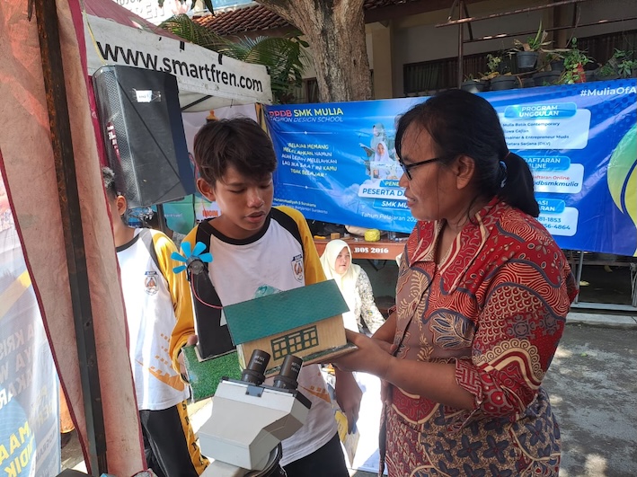 berita, SMA Kristen Widya Wacana Ikuti Edu Fair di SMPN 8, sma widya wacana, widya wacana, ysk,  yayasan sekolah kristen, yayasan, surakarta, sma