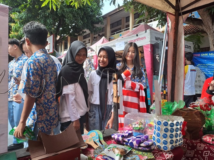 berita, SMA Kristen Widya Wacana Ikuti Edu Fair di SMPN 8, sma widya wacana, widya wacana, ysk,  yayasan sekolah kristen, yayasan, surakarta, sma